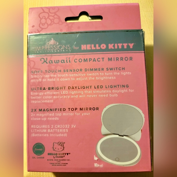 Hello Kitty Compact - Picture 2 of 4